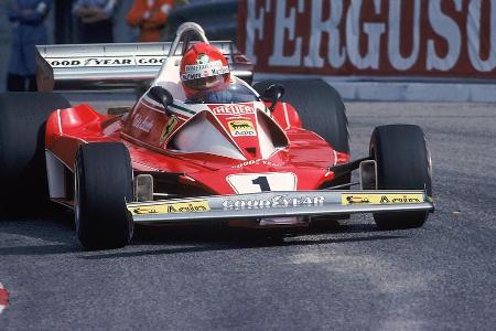 Niki Lauda - Vor und nach seinem tragischen Unfall 1976 am Nürburgring ist der ehrgeizige Niki Lauda eine Klasse für sich. Der Österreicher gewinnt die WM 1975 und 1977.