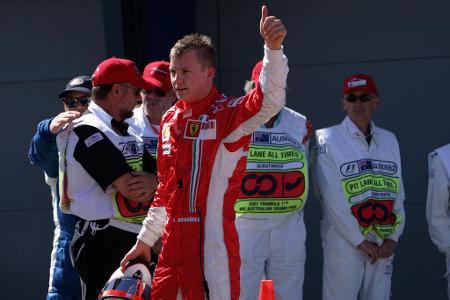 Kimi Räikkönen - Fernando Alonso, Rookie Lewis Hamilton und Kimi Räikkönen haben 2007 vor dem letzten Rennen noch die Chance auf den WM-Titel. Der lachende Sieger ist am Ende der Iceman, der in São Paulo gewinnt und die beiden McLaren-Piloten hinter sich lässt.