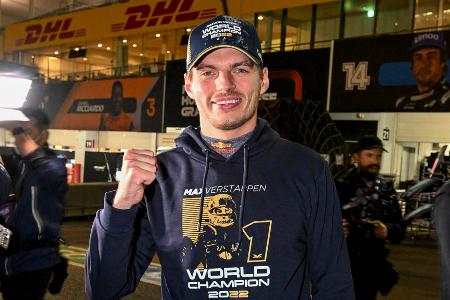Max Verstappen - 2021 krönt er sich nach einem epischen WM-Duell mit Lewis Hamilton zum ersten niederländischen Formel-1-Weltmeister überhaupt. Ein Jahr später wiederholt er in einem nun klar überlegenen Red Bull seinen zweiten Titel spielend leicht bereits im fünftletzten Saisonrennen in Suzuka.