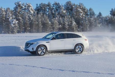 Mercedes EQC Schnee Eis Winter Drift Elektroauto