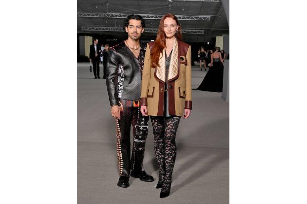 Unter den Gästen waren auch Sophie Turner und ihr Mann Joe Jonas...