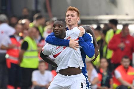 ABWEHR: Sepp van den Berg (Leihe vom FC Liverpool) | Note: 3,5 - War auf dem Weg zur Stammkraft, als ihn eine Bänderverletzung gegen Augsburg aus der Bahn warf. Bis dahin bemüht, aber noch fehlerhaft.
