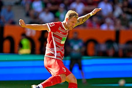 Arne Maier (ab 68.) - Note: 3,0 - Brachte kurzzeitig neue Energie in die Augsburger Offensive. Traute sich am Leder viel zu, wollte aber teilweise mit dem Kopf durch die Wand. Dennoch der einzige FCA-Joker, der wirklich etwas bewirkte.