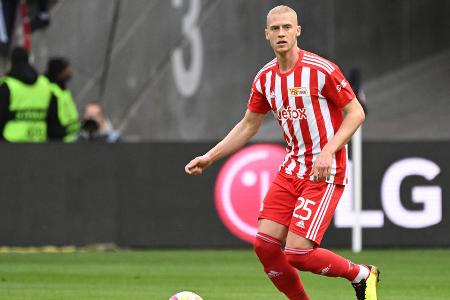 ABWEHR: Timo Baumgartl - Note: 2,5 - Hielt die Abstände in der Abwehrkette eng und verschob in den meisten Szenen aufmerksam. Verlor Adeyemi lediglich einmal im Rücken aus den Augen. Musste den BVB-Star dann heftig foulen (16.). Spulte danach aber eine bärenstarke zweite Halbzeit ab. Hätte vorne sogar fast einen Treffer beigesteuert (56.).