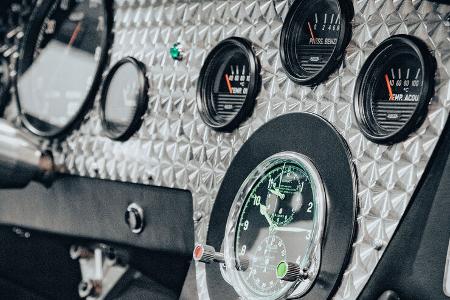 MAT Jewelry Line Alfa Romeo Tipo 33 Stradale (2022)