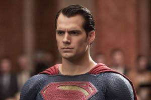 Henry Cavill bestätigt sein Comeback als Superman