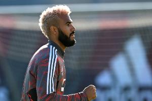 Kahn kündigt Vertragsgespräche mit Choupo-Moting an