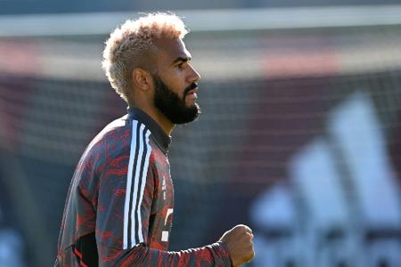 Kahn kündigt Vertragsgespräche mit Choupo-Moting an Kahn kündigt Vertragsgespräche mit Choupo-Moting an