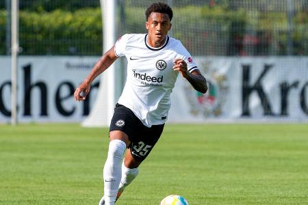 ABWEHR: Tuta - Note: 4,5 - Ließ sich in der Defensive zu einigen wilden Aktionen hinreißen, die zum Kollaps der Abwehrreihe führten. Wurde bei beiden Gegentoren viel zu leicht ausgespielt. Bei Standards in der Zuteilung ebenfalls mit vereinzelten Aussetzern.