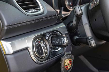 Porsche 718 Cayman