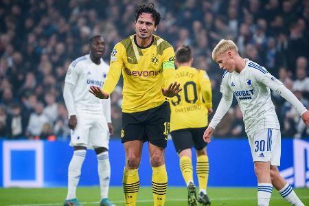 Mats Hummels (bis 46.) - Note: 5,0 - Wirkte gegen die schnellen Kopenhagener teilweise überfordert. Kam wiederholt zu spät in den Duellen. Dem 1:1 ging ein völlig verunglückter Offensivausflug des Routiniers voraus (41.).