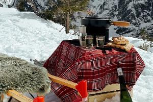 Wie Saunaboot und Fondueschlitten dem Schweizer Winter einheizen