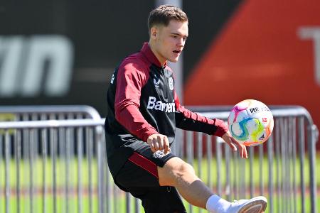 Florian Wirtz (Deutschland) - Sein Kreuzband riss sich Wirtz beim Rheinderby gegen Köln bereits im April. Zwar steht der Leverkusener inzwischen wieder auf dem Trainingsplatz, eine wirkliche Alternative für den Kader ist er auf Grund mangelnder Spielpraxis aber wohl nicht.