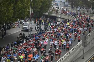 Über 30.000 Läufer bei Rückkehr von Peking-Marathon