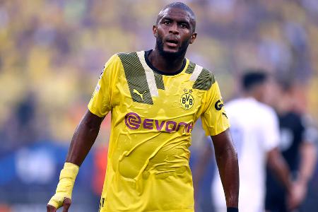 ANGRIFF: Anthony Modeste - Note: 5,0 - Hing komplett in der Luft und fand keine Möglichkeiten, sich am Spiel zu beteiligen. Brachte im ganzen Spiel nur vier Pässe zum Mitspieler. Lange war sein auffälligster Moment ein Frustfoul an der Mittellinie, für das es zu Recht Gelb gab. Setzte seinen einzigen Torschuss viel zu hoch an (75.).