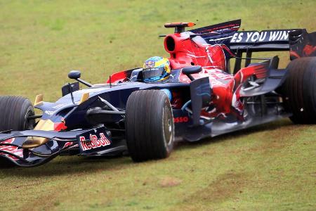 P14: Sébastien Bourdais (Toro-Rosso-Ferrari) - + 1 Runde
