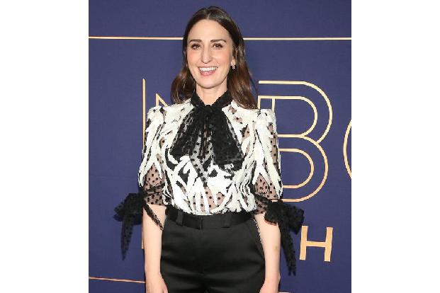 Sängerin Sara Bareilles verabschiedete sich ähnlich knapp: 