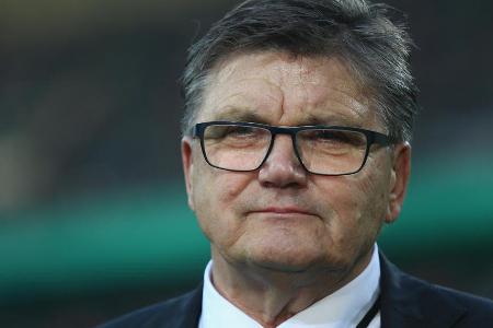 Die besten Sprüche von Hans Meyer - Ob in Nürnberg, bei Hertha BSC oder bei Borussia Mönchengladbach: Hans Meyer genießt überall Kultstatus. Das hat der Fußballlehrer neben den sportlichen Erfolgen vor allem seinen legendären Sprüchen zu verdanken. Wir haben die besten davon anlässlich Meyers 80. Geburtstags zusammengestellt: Die besten Sprüche von Hans Meyer - Ob in Nürnberg, bei Hertha BSC oder bei Borussia Mönchengladbach: Hans Meyer genießt überall Kultstatus. Das hat der Fußballlehrer neben den sportlichen Erfolgen vor allem seinen legendären Sprüchen zu verdanken. Wir haben die besten davon anlässlich Meyers 80. Geburtstags zusammengestellt:
