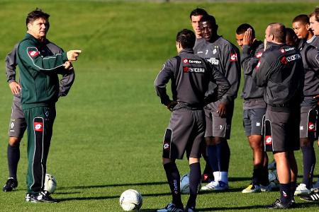 'In jedem Kader gibt es fünf richtig blöde Spieler. Von denen würde einer auf jeden Fall unter der Brücke landen, wenn er nicht Fußball spielen würde.'