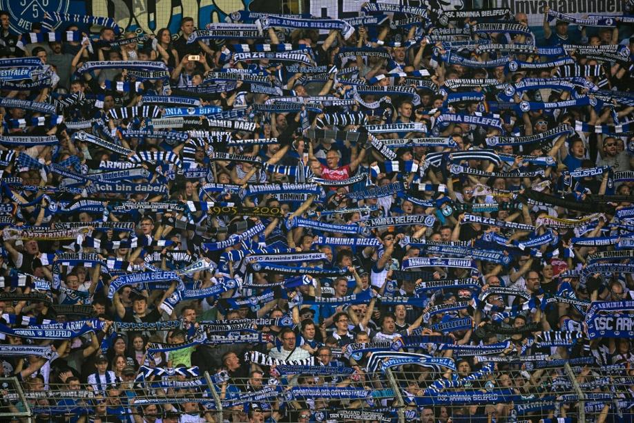 Bielefeld feiert Klos und verlässt direkte Abstiegsränge