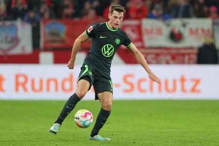 Jakub Kaminski (bis 88.) - Note: 3,0 - Ein Tempomacher auf rechts. Klasse Vorlage für Marmoush in der dritten Minute. Guerreiro kratzte ihm nach einer halben Stunde das fast schon sichere Tor zum 2:0 von der Linie. Setzte Wind später toll in Szene. Trug auch einen Konter vor, schloss aber überhastet ab (74.).