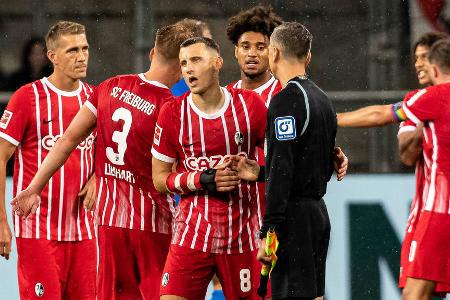 Platz 2: SC Freiburg | 30 Punkte | 25:17 Tore | Note: 1,0 - Jahr für Jahr begeistert der Klub aus dem Breisgau mit einer harmonischen Mannschaft und mutigem Fußball. So hat sich Freiburg unter Coach Streich zu einem festen Bestandteil der oberen Tabellenhälfte gemausert, aktuell gar der Top 4. In Vincenzo Grifo verfügt das Team zudem über einen Unterschiedsspieler, der den Traum von der Königsklasse befeuert. Keine Frage: Dieser SCF verdient die Bestnote!