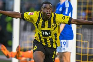Revierderby zwischen Schalke und Dortmund am 11. März
