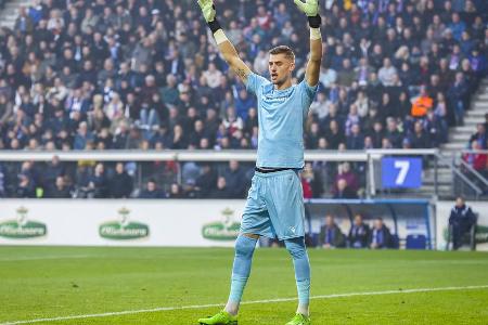 Größte Spieler: Andries Noppert (Niederlande) 2,03 m; Vanja Milinkovic-Savic (Serbien) 2,02 m