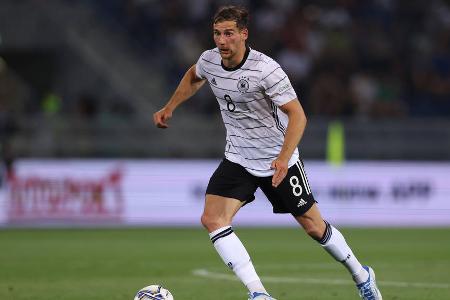 Leon Goretzka (bis 45.) - Note: 4,0 - Sorgte im Passspiel in der ersten halben Stunde am häufigsten für zwingende Ideen in der gegnerischen Hälfte. Hatte zwischen diesen Momenten aber auch mit viel Leerlauf. Gegen den Ball zudem häufig zahnlos - gerade in der Konterabsicherung.