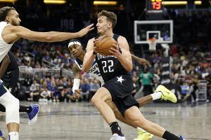 Comeback nach Daumen-OP: Schröder feiert Sieg mit Lakers