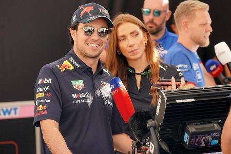 Sergio Pérez (Red Bull) - Note: 3,0 - Sein zweites Jahr bei den Roten Bullen zementierte seinen Status als Verstappen-Wingman nur noch weiter. Checo fuhr zwar selbst auch zwei Saisonsiege ein, hatte aber gegen den niederländischen Dominator nicht den Hauch einer Chance. Findet er sich mit seiner Rolle als Nummer zwei im Team ohne Murren ab, hat er wohl noch eine Zukunft im Team. Ansonsten könnte 2023 sein letztes Jahr bei Red Bull bedeuten.