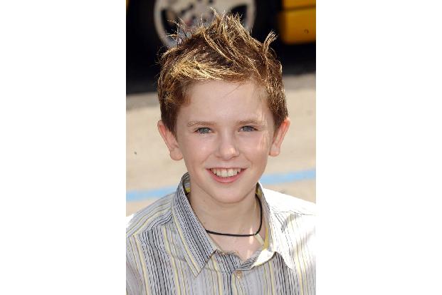 Freddie Highmore war der niedliche kleine Junge als 'Charlie und die Schokoladenfabrik' oder 'Wenn Träume fliegen lernen'.