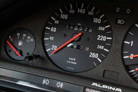 BMW Alpina B6 2.8 3er E30 (1984) Drehzahlmesser