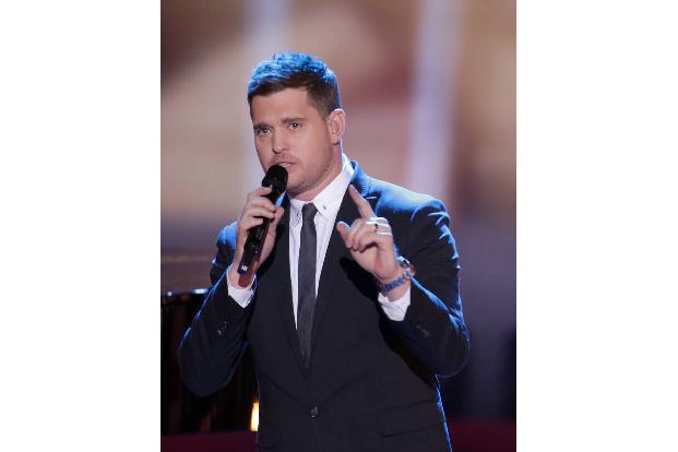 Dass Michael Bublé Kanadier ist, haben wohl mittlerweile die meisten mitbekommen. Was viele nicht wissen: Der Sänger besitzt zusätzlich einen italienischen Pass – dank seiner Großeltern, die aus Bella Italia stammen.