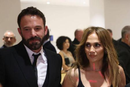 Im April 2021 fanden Jennifer Lopez und Ben Affleck wieder zueinander, rund ein Jahr später wurde in Las Vegas Hochzeit gefeiert — ein zeitverzögertes Happy End. 
