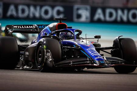 Alex Albon (Williams) - Note: 3,5 - Immerhin drei Top-Ten-Platzierungen stehen für den Rückkehrer zu Buche, der sich insgesamt deutlich stabiler zeigte als noch bei Red Bull und Toro Rosso. Im unterlegenen Williams hatte er immerhin seinen Teamkollegen Latifi über weite Strecken der Saison im Griff und produziert deutlich weniger Fehler als noch in seinen ersten Jahren in der Königsklasse.