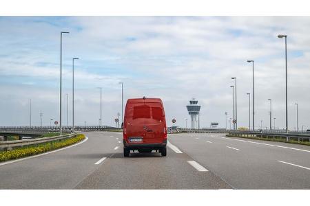 Mercedes E-Sprinter (2023) Real-Drive-Test
