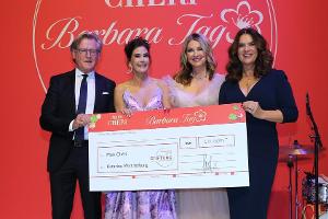 "Mon Chéri Barbara Tag": Stars läuten die Vorweihnachtszeit ein