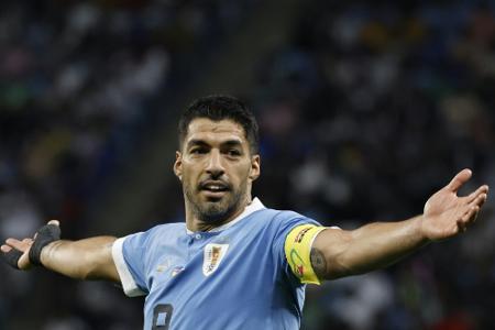 Suarez weint nach seiner Show: Uruguay und Ghana raus Suarez weint nach seiner Show: Uruguay und Ghana raus