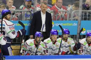 DEL: Berlin verliert im Abstiegskampf - München marschiert
