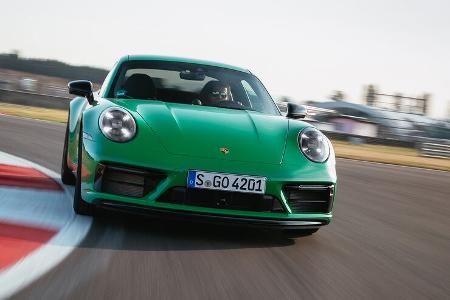 Porsche 911 GTS 992