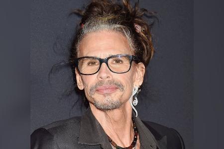 Sorge um Steven Tyler: Aerosmith muss Konzerte absagen Sorge um Steven Tyler: Aerosmith muss Konzerte absagen