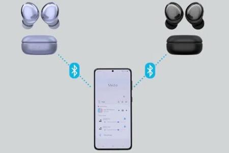 Aktuelle Smartphone-Modelle mit Bluetooth 5.0, wie etwa von Samsung, beherrschen Dual Audio. Hier ist es einfach, das Phone mit zwei Audio-Ausgabegeräten zu verbinden, die dann gleichzeitig Musik abspielen.