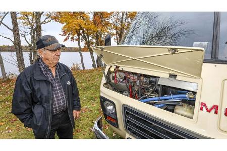 GMC Motorhome Mervin Zinck