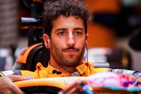 Verlierer: Daniel Ricciardo - Daniel Ricciardo und McLaren. Es hat nie so richtig gepasst. Auch 2022 konnte der Australier nicht überzeugen. Viel zu oft fand sich Ricciardo außerhalb der Punkte wieder oder wurde von Teamkollege Lando Norris 'in die Tasche gesteckt'. Insgesamt sammelte Ricciardo nur 37 Punkte. In der kommenden Saison wird als Ersatz- und Marketingfahrer bei Red Bull fungieren.