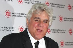 "Brandneues Gesicht": Jay Leno scherzt über seine Verbrennungen