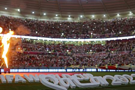 Die Top-Elf der WM-Gruppenphase in Katar - Nach 48 Begegnungen ist die Gruppenphase der Fußball-WM 2022 in Katar beendet. Schon jetzt hat das Turnier einige Überraschungen geboten, positiv wie negativ. sport.de hat die Top-Elf der Vorrunde gekürt - mit zwei Bundesliga-Stars von FC Bayern und BVB: Die Top-Elf der WM-Gruppenphase in Katar - Nach 48 Begegnungen ist die Gruppenphase der Fußball-WM 2022 in Katar beendet. Schon jetzt hat das Turnier einige Überraschungen geboten, positiv wie negativ. sport.de hat die Top-Elf der Vorrunde gekürt - mit zwei Bundesliga-Stars von FC Bayern und BVB: