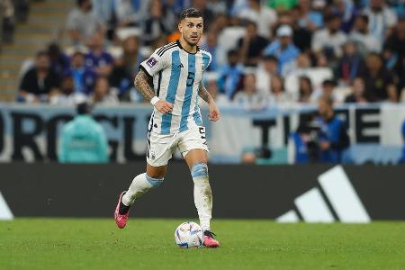 Leandro Paredes (bis 62.) - Note: 2,0 - Übernahm bei Argentinien meist die tiefere Position im Spielaufbau. Brachte Ruhe und Stabilität vor der Abwehr. Teilte in den direkten Duellen zudem ordentlich aus und stoppte viele Angriffe des Gegners mit gesunder Härte.