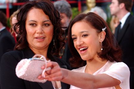 Keisha Castle-Hughes mit ihrer Mutter