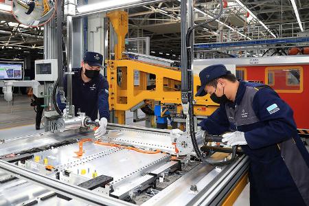 Mercedes Daimler Produktion Elektroantriebe